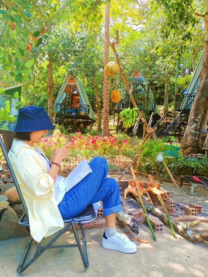 Homestay De La Rosa - Con Dao Chi Khu Co Ong エクステリア 写真